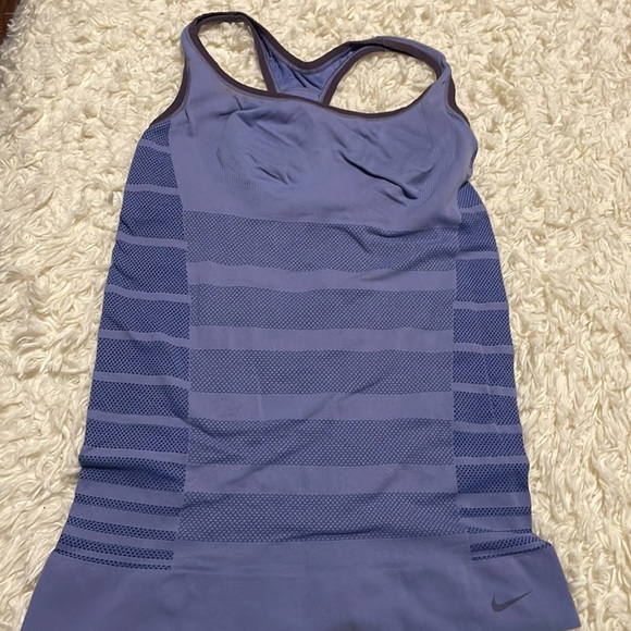 Nike tank top - Picture 2 of 5